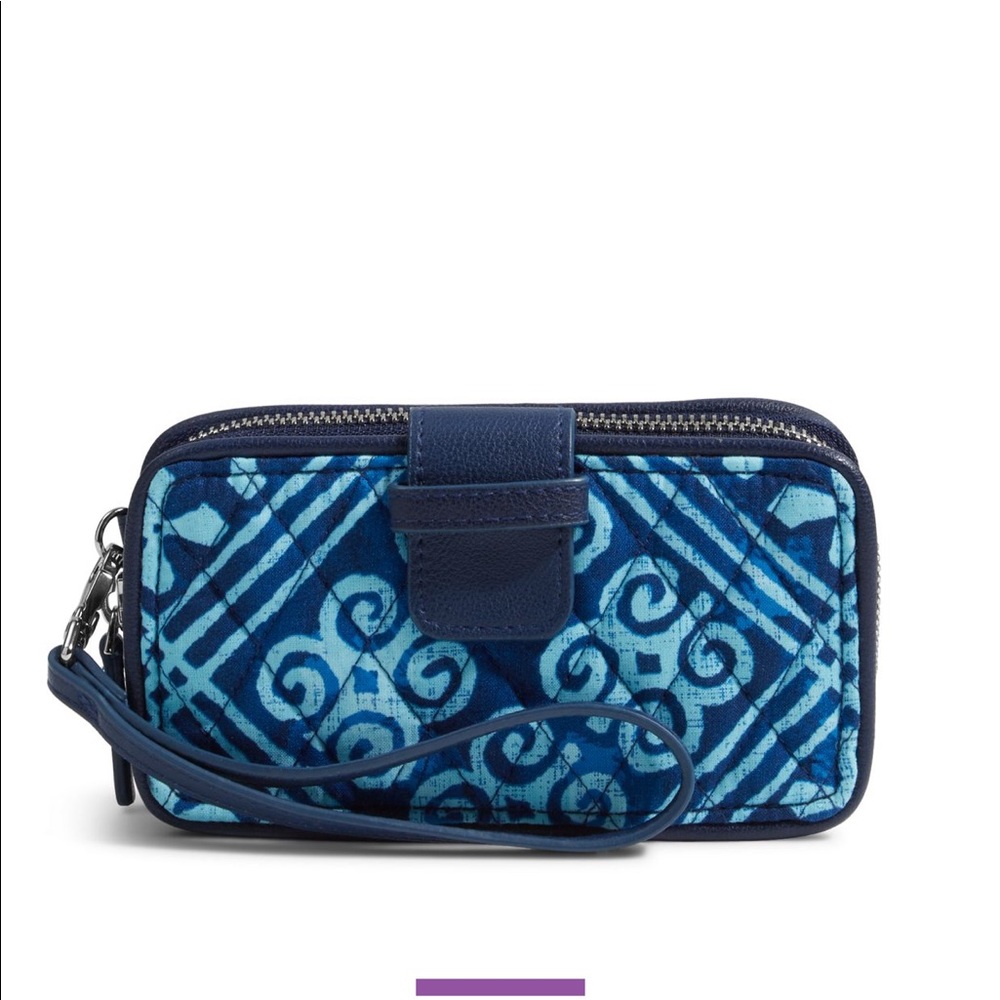 Vera Bradley Smartphone Wristlet